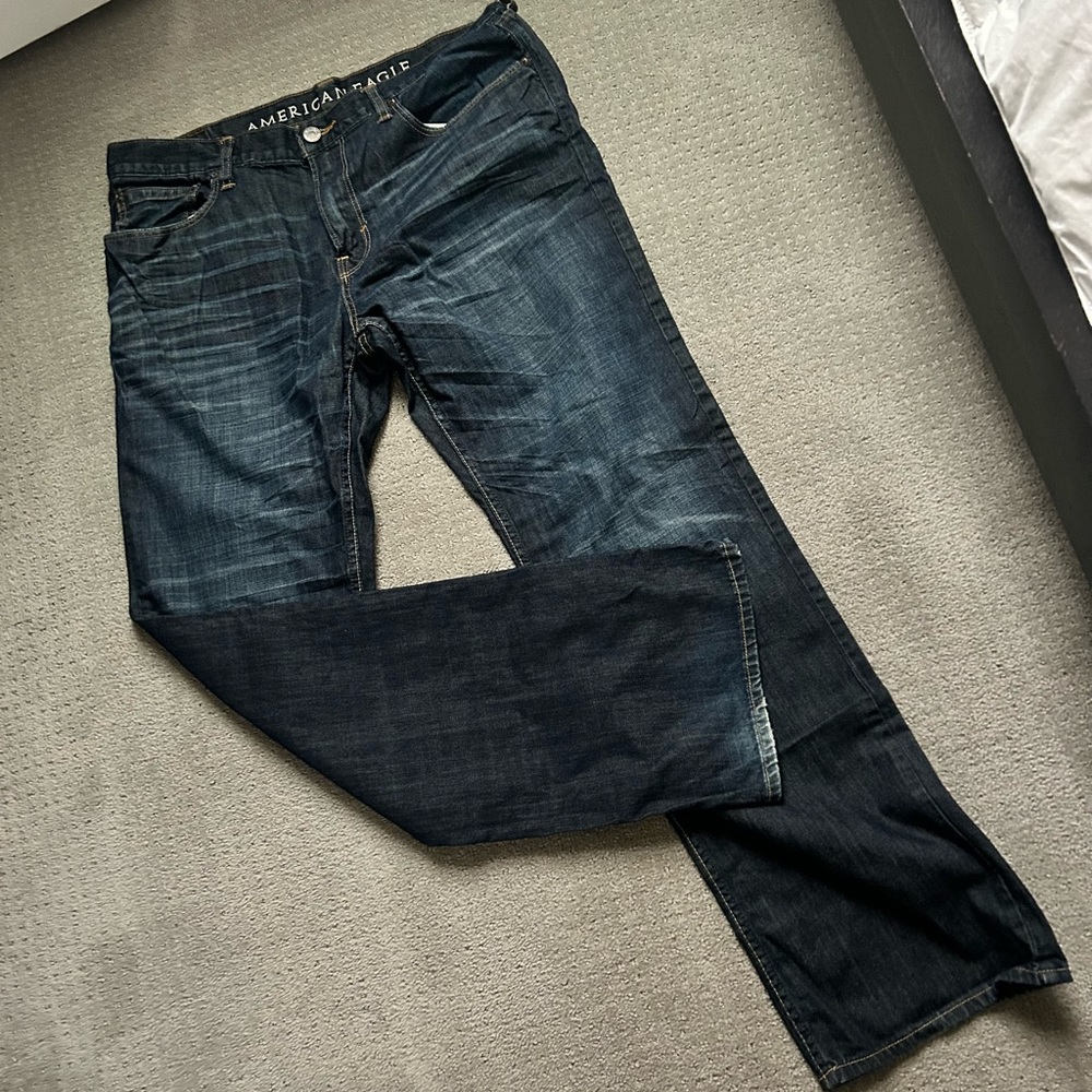 American Eagle Low Rise Boot Jeans